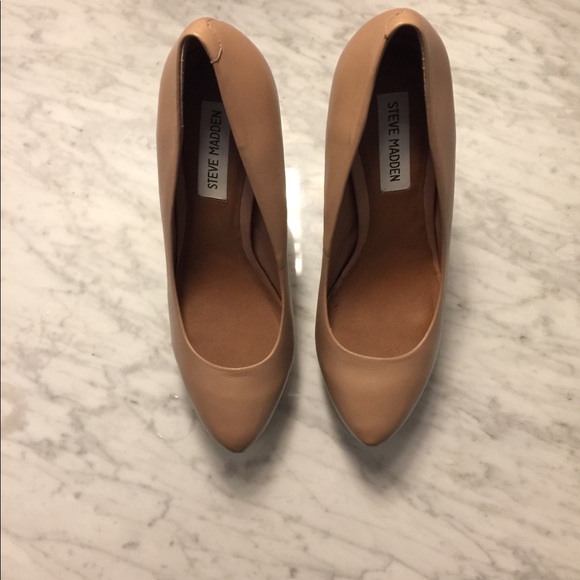 Steve Madden Stiletto Nude used once - Picture 3 of 3